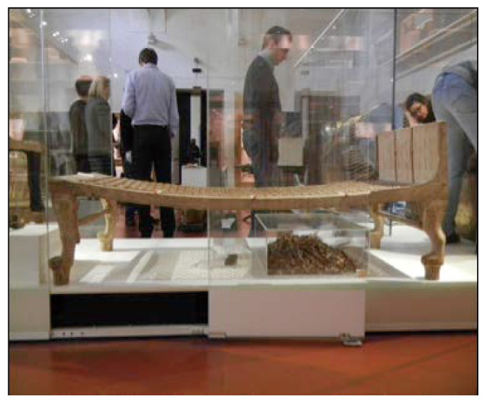 エジブトの王様が使っていたベットを復元した大英博物館に保管されているベット