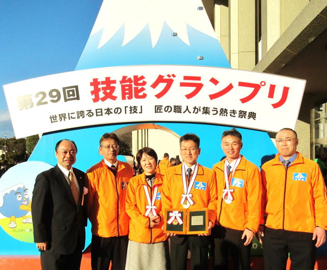 櫻道ふとん店のオーダーメードマットレス（敷布団）は布団技能グランプリの全国大会で優勝した匠がつくります。